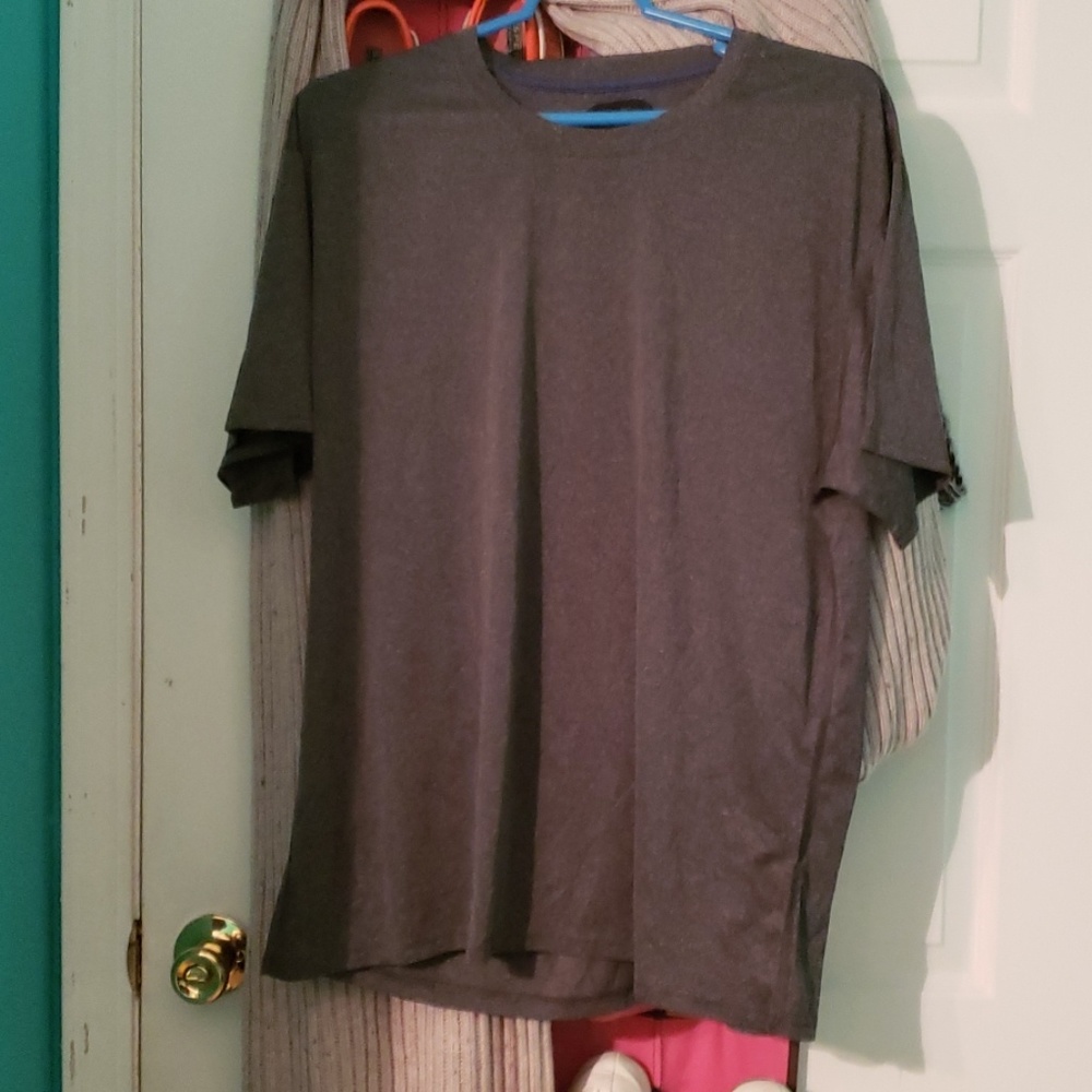 Hanes T Shirt